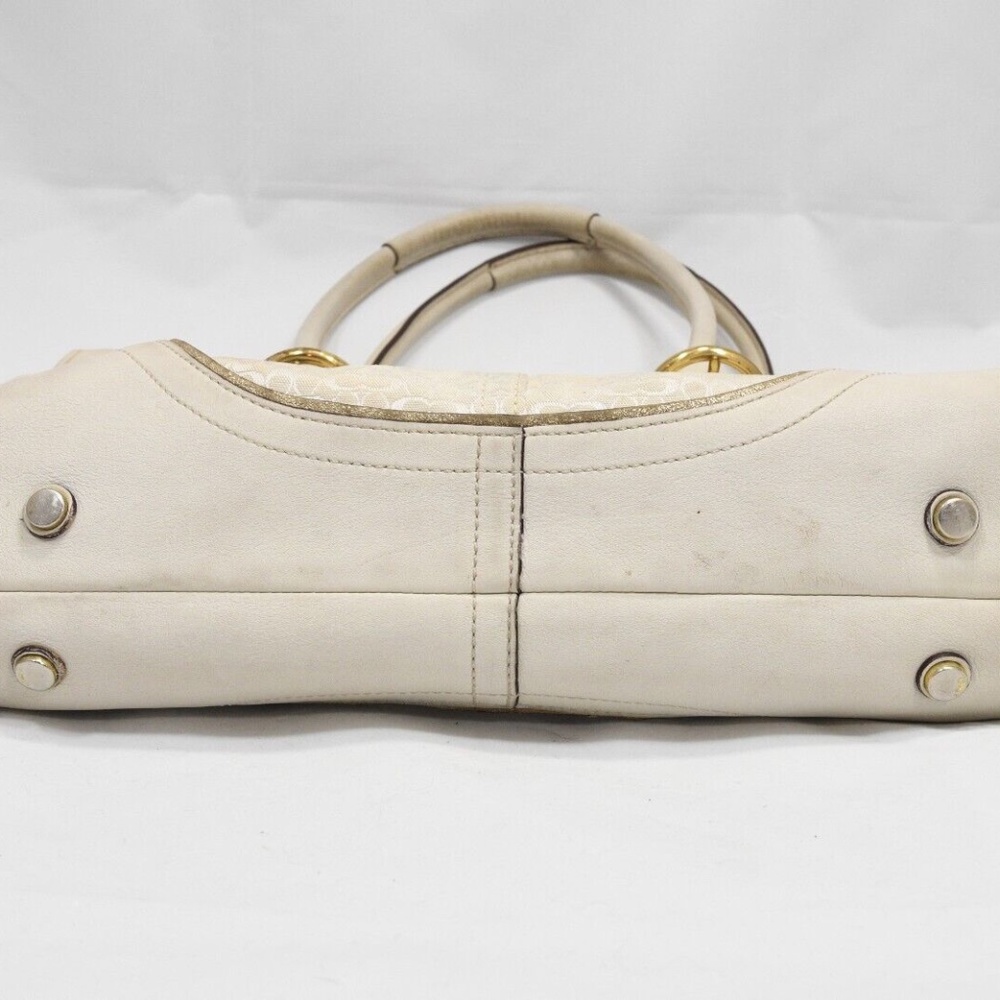 Coach Cream and Pink Shoulder Bag with Gold Fasteners - Picture 3 of 4